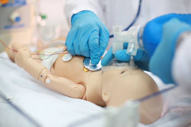 Auscultation of the chest newborn cells during mechanical ventilation